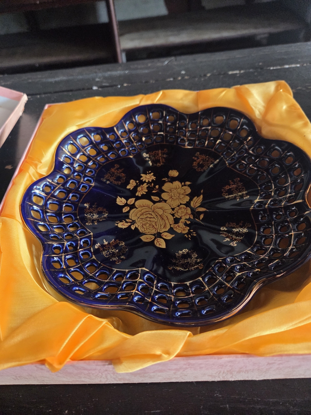 COBALT 24K GOLD PLATED HAND MADE PORCELAIN PLATE BY M&Z ORIGINAL